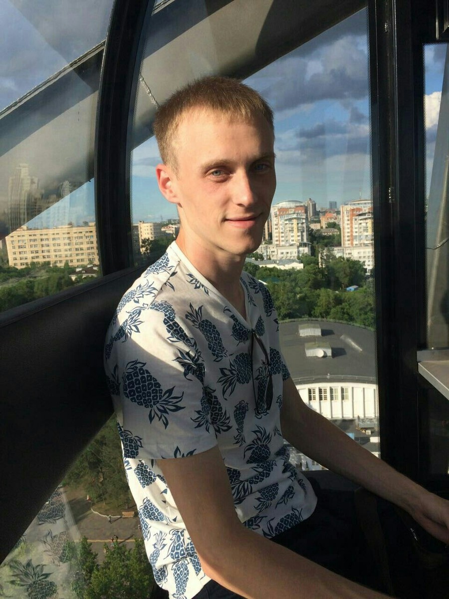 Акуленко Александр 28 лет Зеленогорск