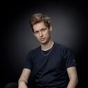  ,   Leo, 33 ,   