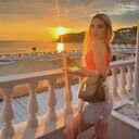  ,   Emily, 21 ,   c 