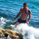  Tessin,   , 32 ,   ,   