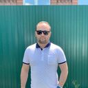  Canary Wharf,   Mustafa, 40 ,   ,   