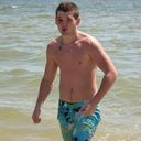  ,   Maxim, 32 ,   ,   , c 