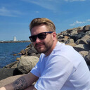  ,   Viktor, 38 ,   ,   