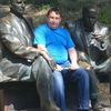  ,   Artem, 42 ,   