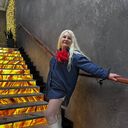  ,   Julia, 53 ,   ,   