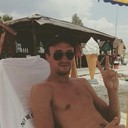  ,   Denis, 34 ,  