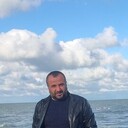  ,   Irakli, 43 ,   c 