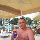  ,   Vadim, 45 ,   