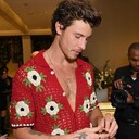  Peterborough,   Shawn_Mendes, 26 ,   ,   