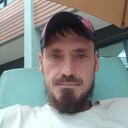  ,   Andrei, 32 ,   c 