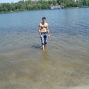  ,   Bob, 32 ,   