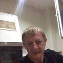  ,   Nikolas, 44 ,   ,   