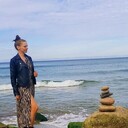  -,   Julia, 40 ,   ,   