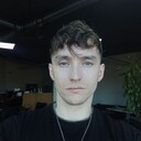  ,   Viktor, 32 ,  