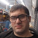  ,   Russel, 40 ,   