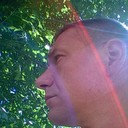  ,   Leon, 43 ,   