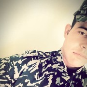  ,  Farrux, 27