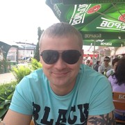  ,   Denis, 42 ,  