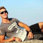 -,   Vladislav, 28 ,   