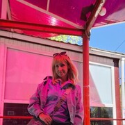  ,  Vika, 39