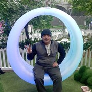  ,  Maksim, 38