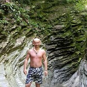  ,   Viktor, 35 ,   ,   , c 