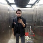  ,  Akbar, 23