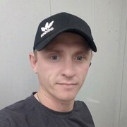  ,   Viktor, 43 ,   ,   