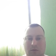  ,   Pavel, 35 ,   