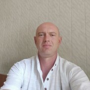  ,  Vova, 44