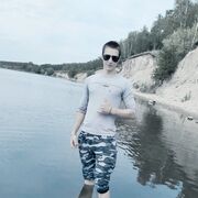  ,   Viktor, 24 ,   c 