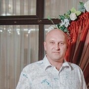  ,  Andrei, 42
