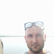  ,   Vasea, 39 ,  