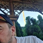  ,  Irakli, 39