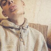  ,  Danik, 23