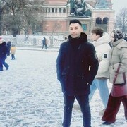 ,   Khan, 33 ,   ,   
