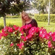  ,   Valentina, 42 ,  