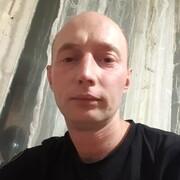  ,   Zhenek, 33 ,   ,   