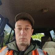  ,   Vladimir, 32 ,   ,   