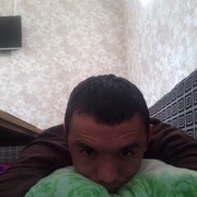  ,  Ali, 38