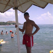  ,   L Y O V, 33 ,   