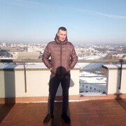  ,  Taras, 34
