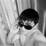  ,  Vania, 31