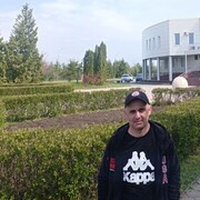  ,  Artur, 35