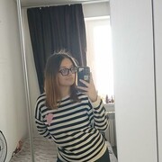  , 