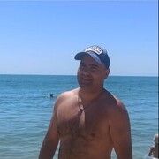  ,   Nikolay, 39 ,   ,   