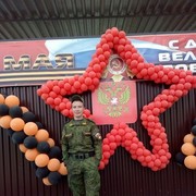  ,  Viktor, 38