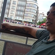  ,  Petar, 32