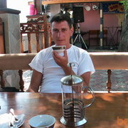 ,  macho, 48