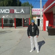  ,  Oleg, 33
